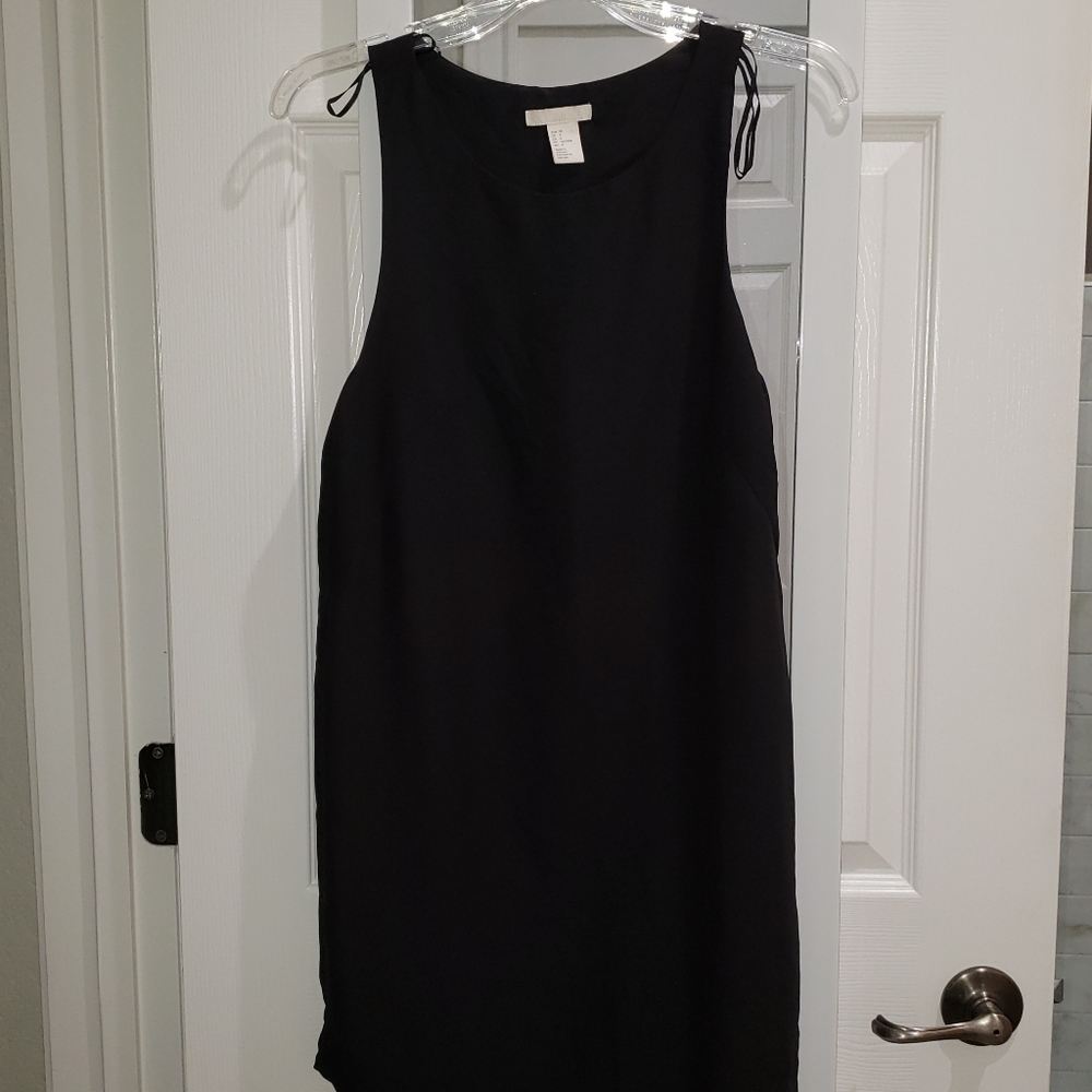 H&M Size 4 Black Dress